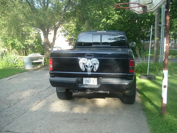 ram skull tailgate 9