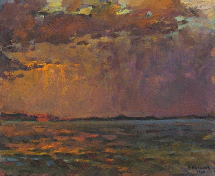Sun rays over the water