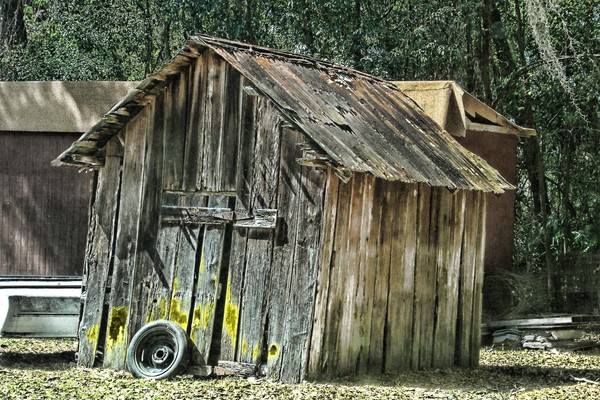 Vintage Tobacco Barn