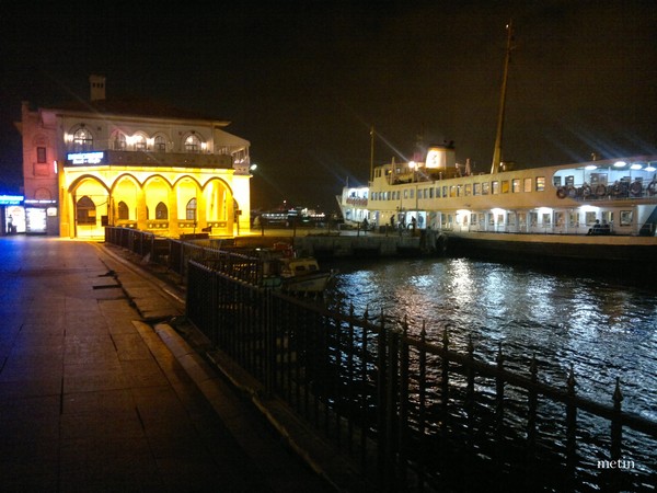 Kadiköy Pier at night.