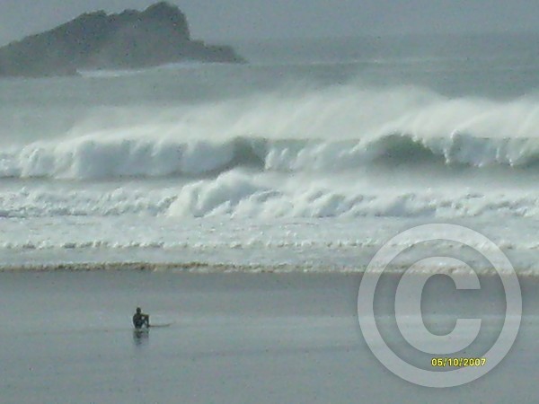 fistral huge wave 2