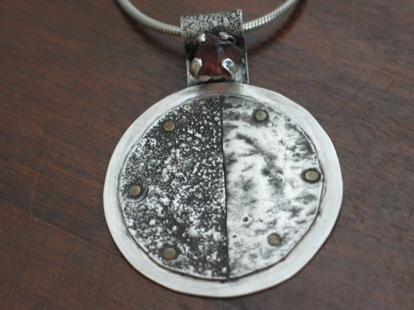Reticulated Sterling Silver Pendant w Uncut Garnet