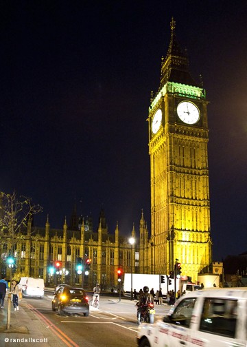 BIG BEN AT NIGHT