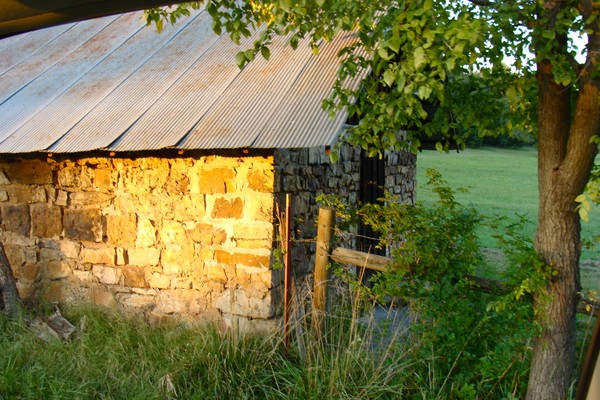 bungalow a-glow
