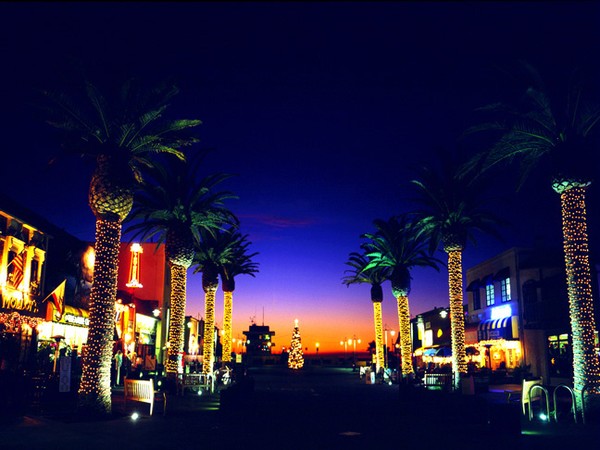 Hermosa Beach Plaza