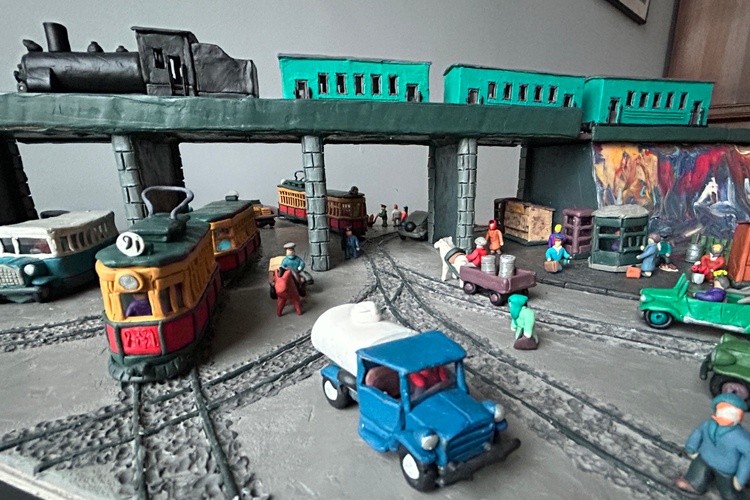 Traffic 2, plasticine, carboard, 70x50x17 cm