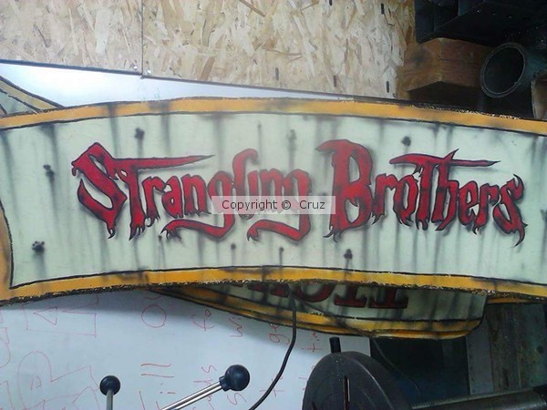 Strangling Brothers