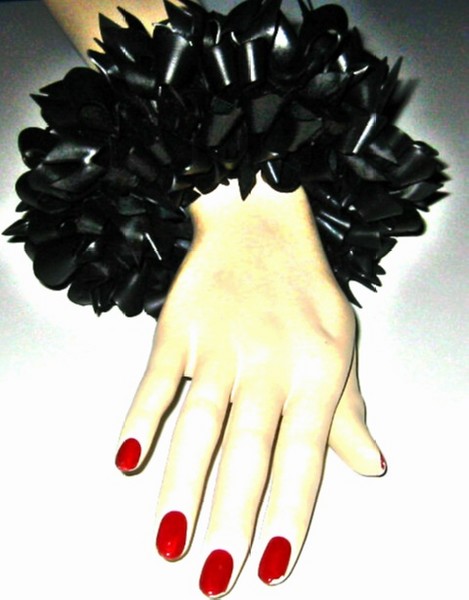 kinky  bracelet