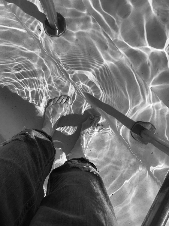 Pool Feet