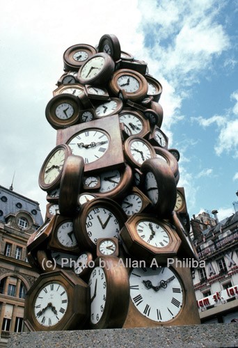 Clock Sculpture at Gare du Nord