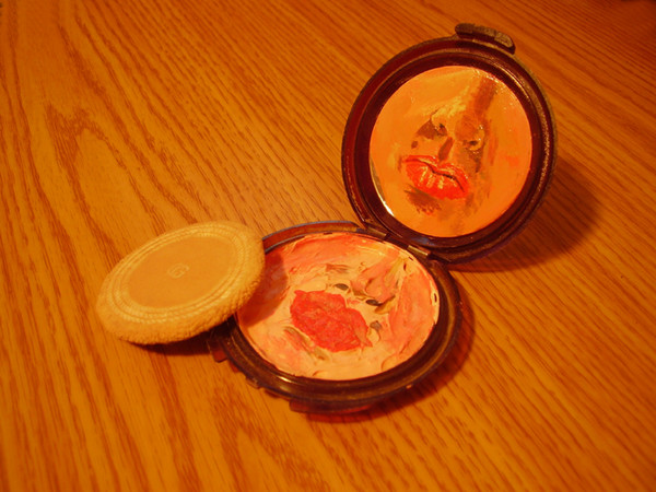 Make yourself up pretty