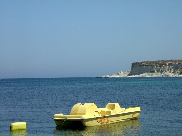 A yellow shade of blue