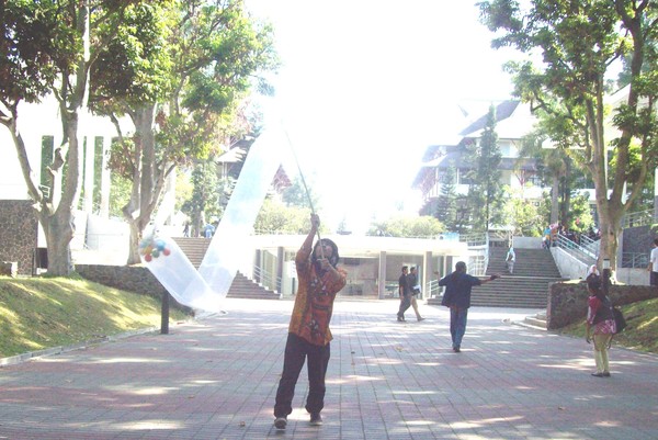 Bermain Arwah