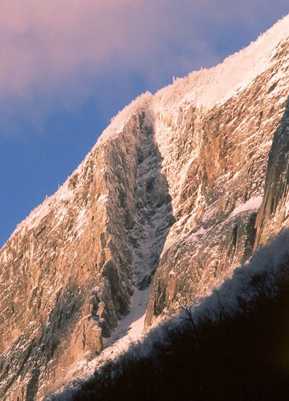 Franconia Notch in winter early morning