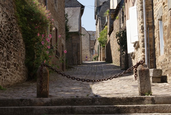 dinan
