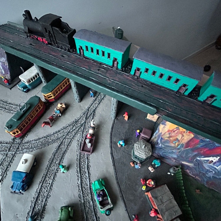 Traffic 2, plasticine, carboard, 70x50x17 cm