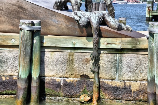 Battery Park Memorial