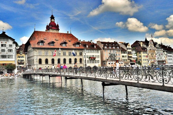 lucerne -the wwoden bridge