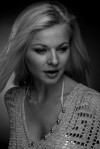 B/W Jade