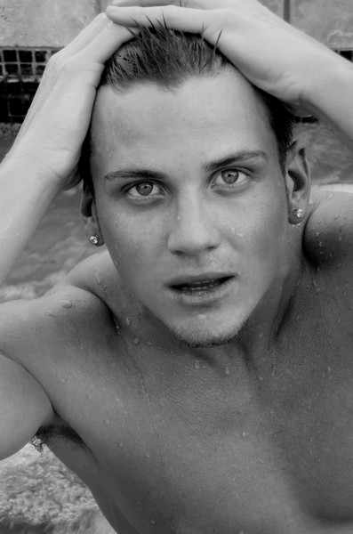 Charly 3