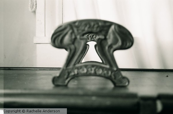 keyhole bookend