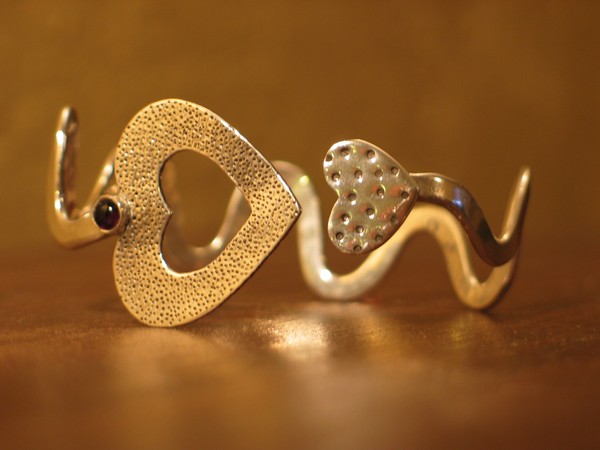 Handmade Sterling Silver Heart Clasp Bracelet