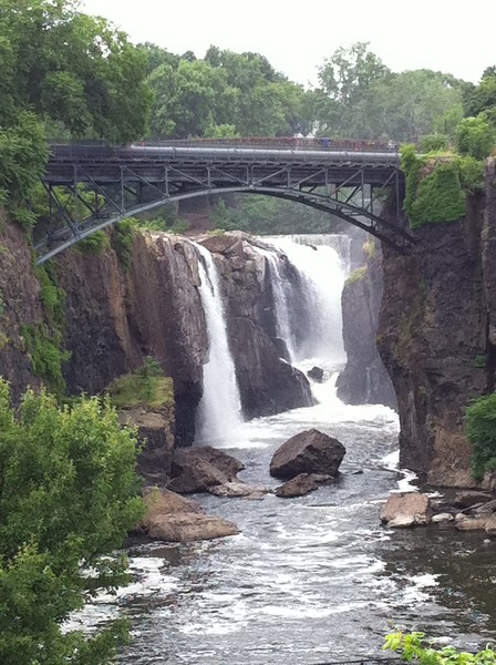 Paterson Waterfalls