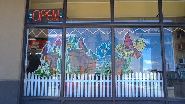 birds in the spring decor