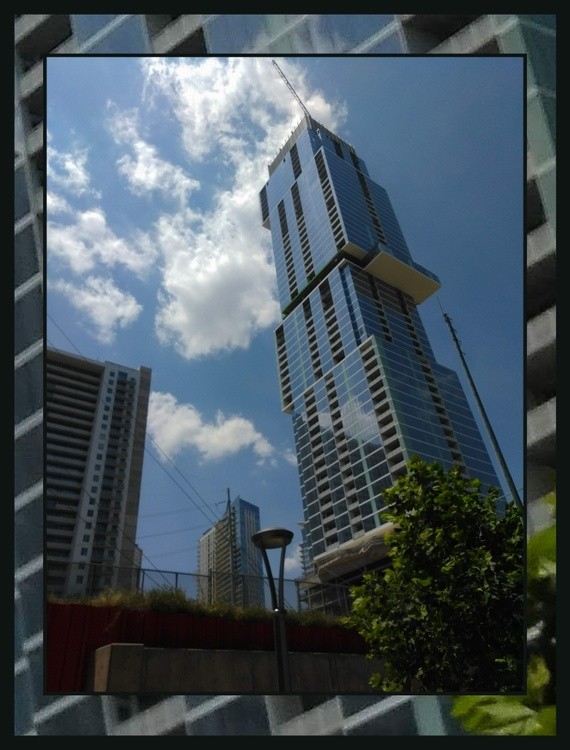 Jenga Building w Border