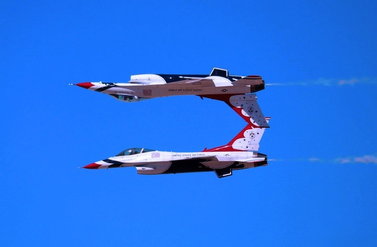 Thunderbirds upside down
