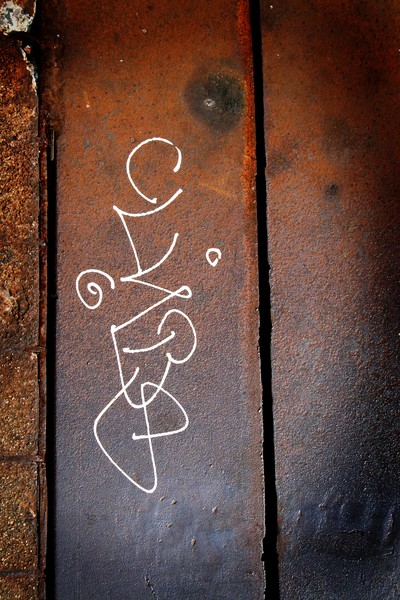 bridge graffiti