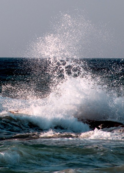 Crashing Waves
