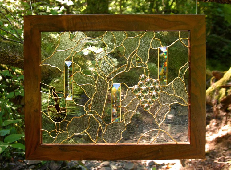 European Clear & Textured Glass Vineyard Scene