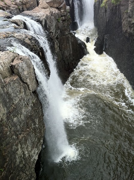 Paterson Waterfalls