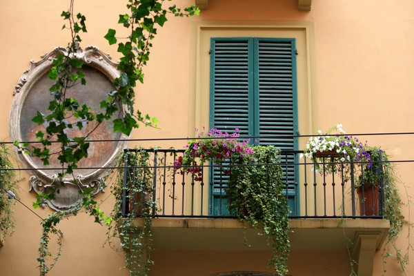 Bologna Balconies