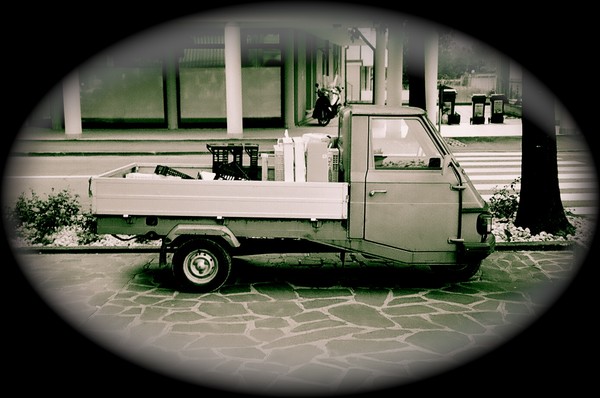 Three Wheel Truck