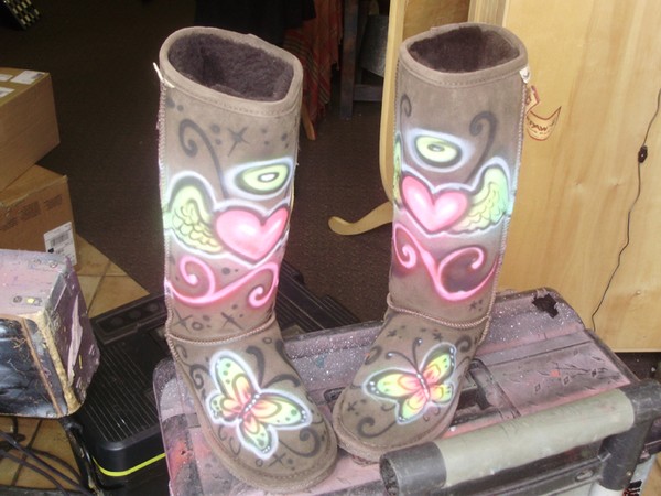 Airbrushed UGGS