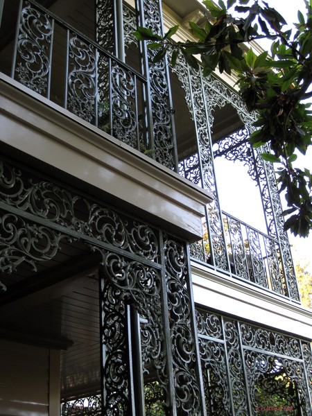 Mansion Iron