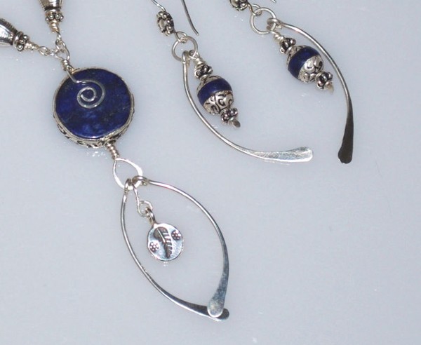 ITAXA by Cats Eye Gems
