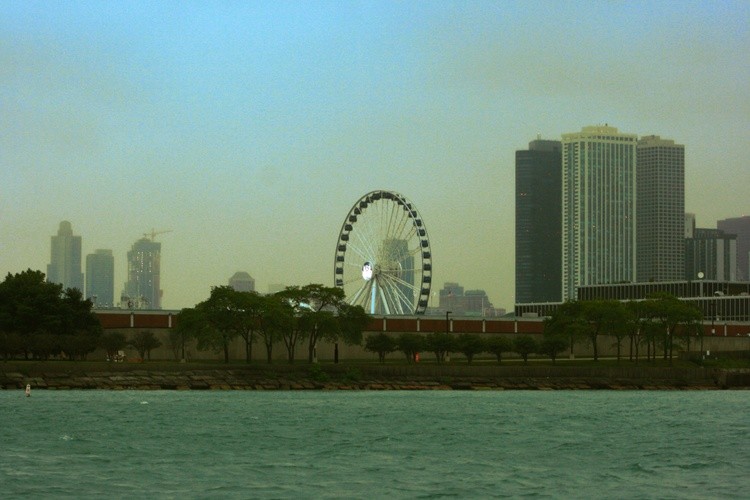 FERRIS WHEEL AND NAVY PIER