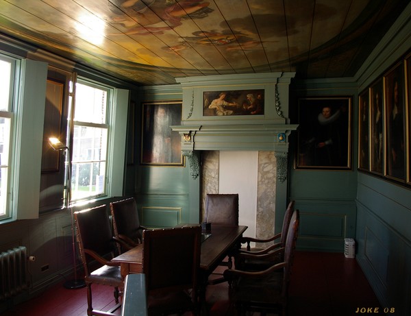 The regent room with interior from 1701