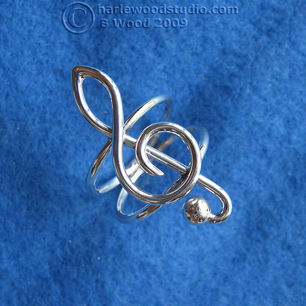 Treble Clef Ring