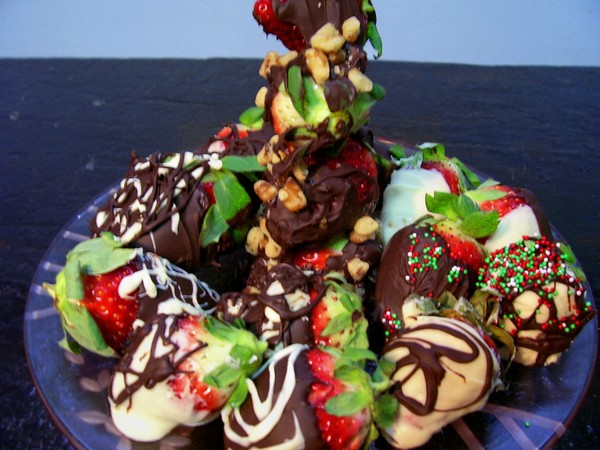 chocolate dipped strawberries 1