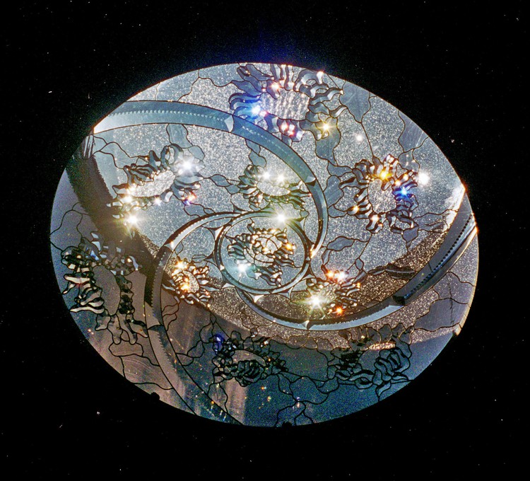 Spectral Flashings Via Sunlight Splashings
