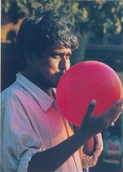 red balloon