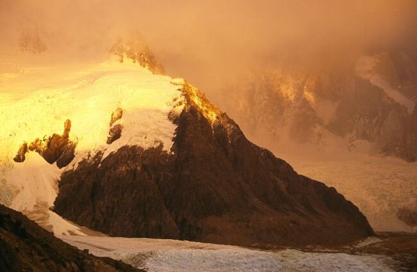 Glaciar Grande at Sunrise