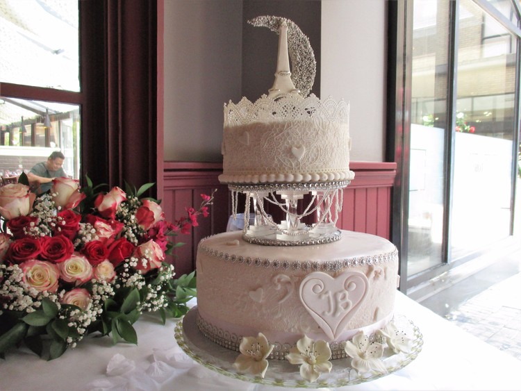 french inspired wedding cake 