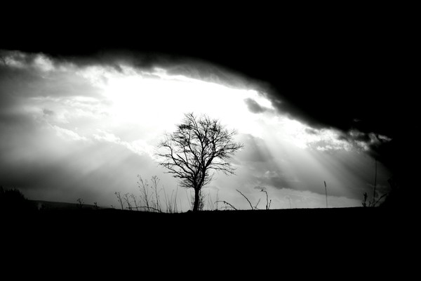 The sun against darkness