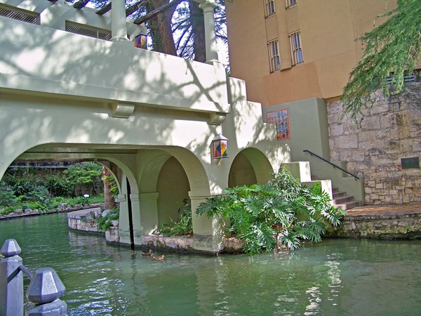 Bridge over the Riverwalk