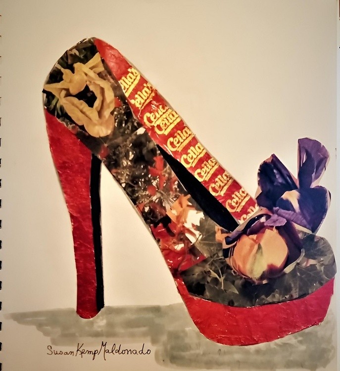 COLLAGE HEEL